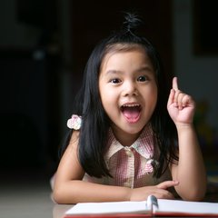 「あれにダマされる男子も男子」小学生女子の〝女の先生評価〟が超シビア!!