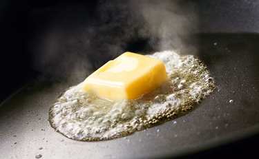 あのお菓子を焼くと絶品のフレンチトーストに!?企業公認のアレンジレシピが凄い!!