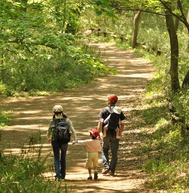 日帰り圏内！子どもが本物の自然に触れられる散策スポット【専門家が選定】
