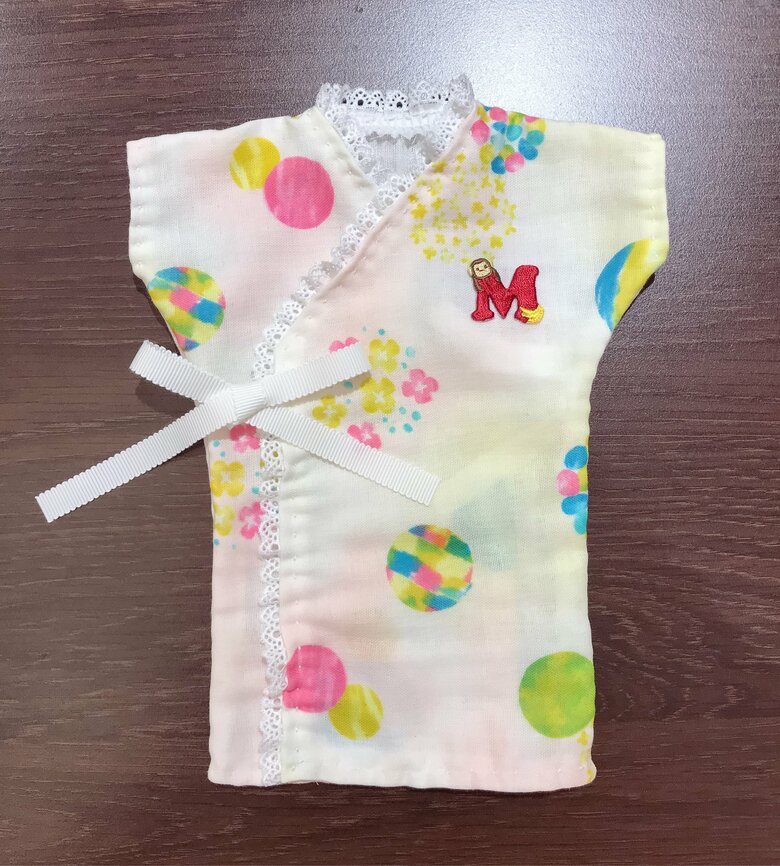 入院中に梓さんが手作りしたまおちゃんの産着