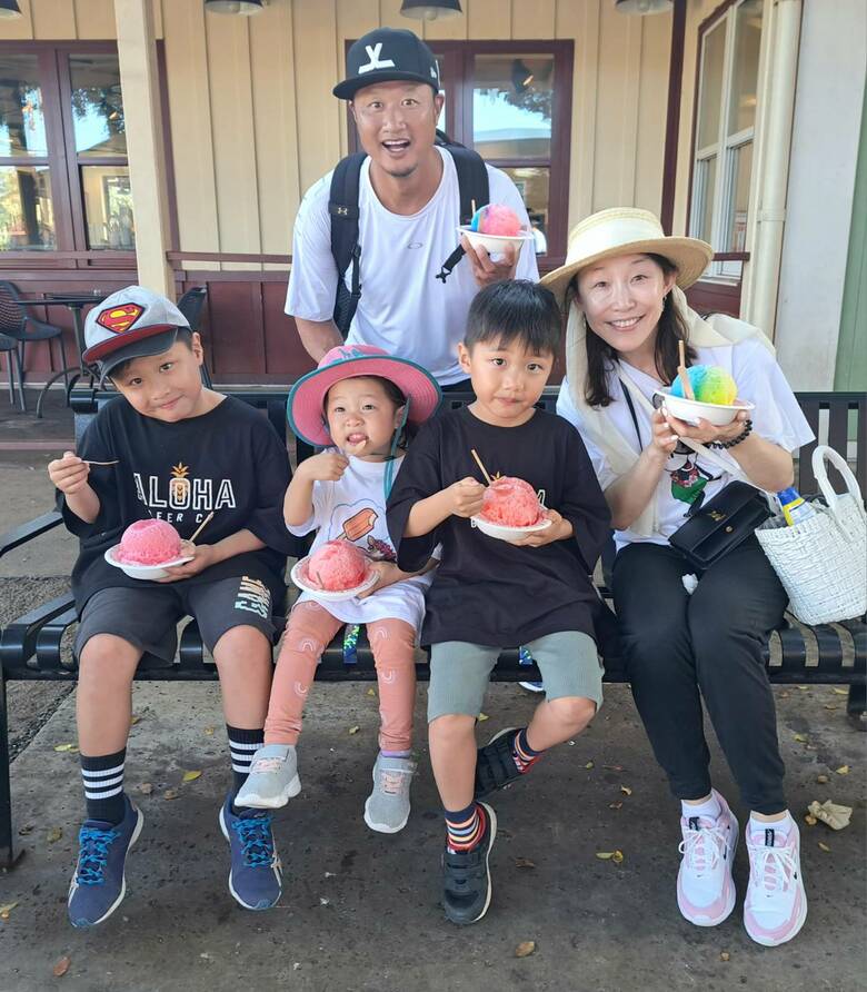 2023年ハワイ旅行での家族写真