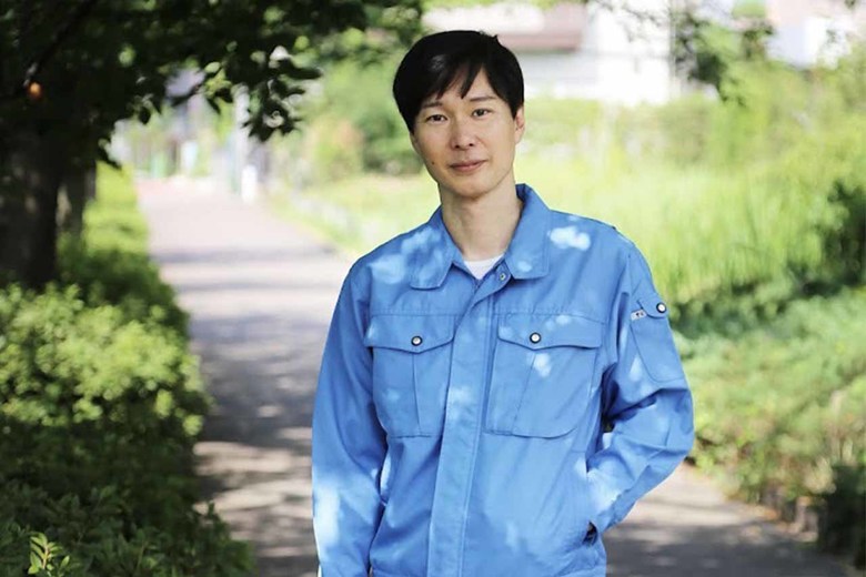 ゴミ清掃員として働くマシンガンズ・滝沢秀一さん