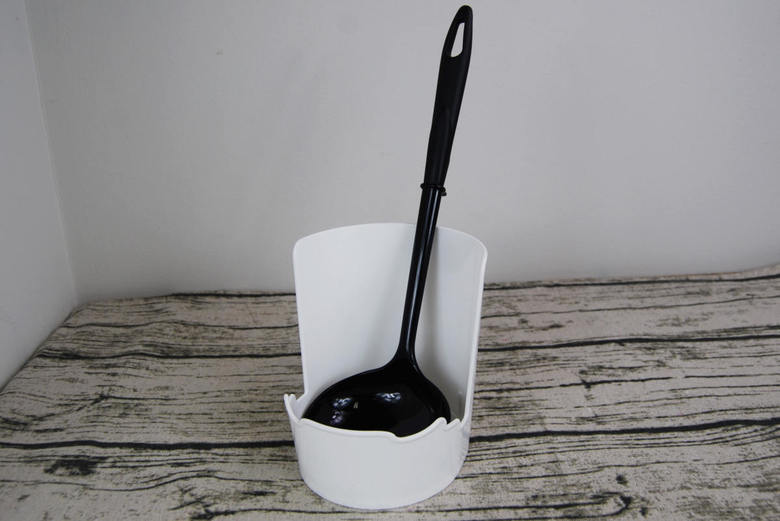 セリアのおすすめキッチン用品「クッキングスタンド」の実物画像01