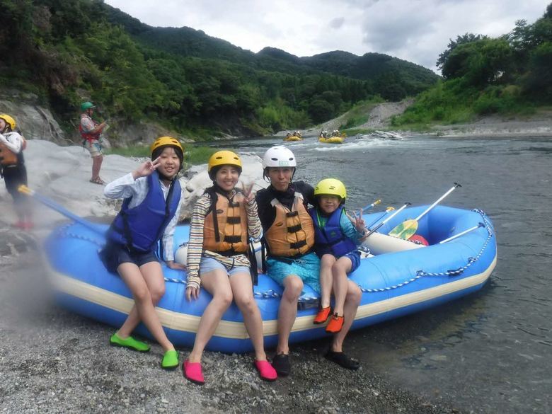 夏休みに家族旅行へ