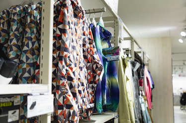 新店舗続々！ #ワークマン女子 で見つけたアウトドアに必須アウター4選