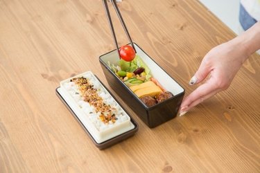 どう詰める？細長二段弁当の詰め方