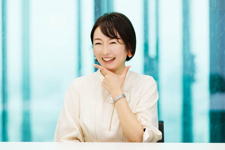 こんなポーズもビシッと決めてくれた