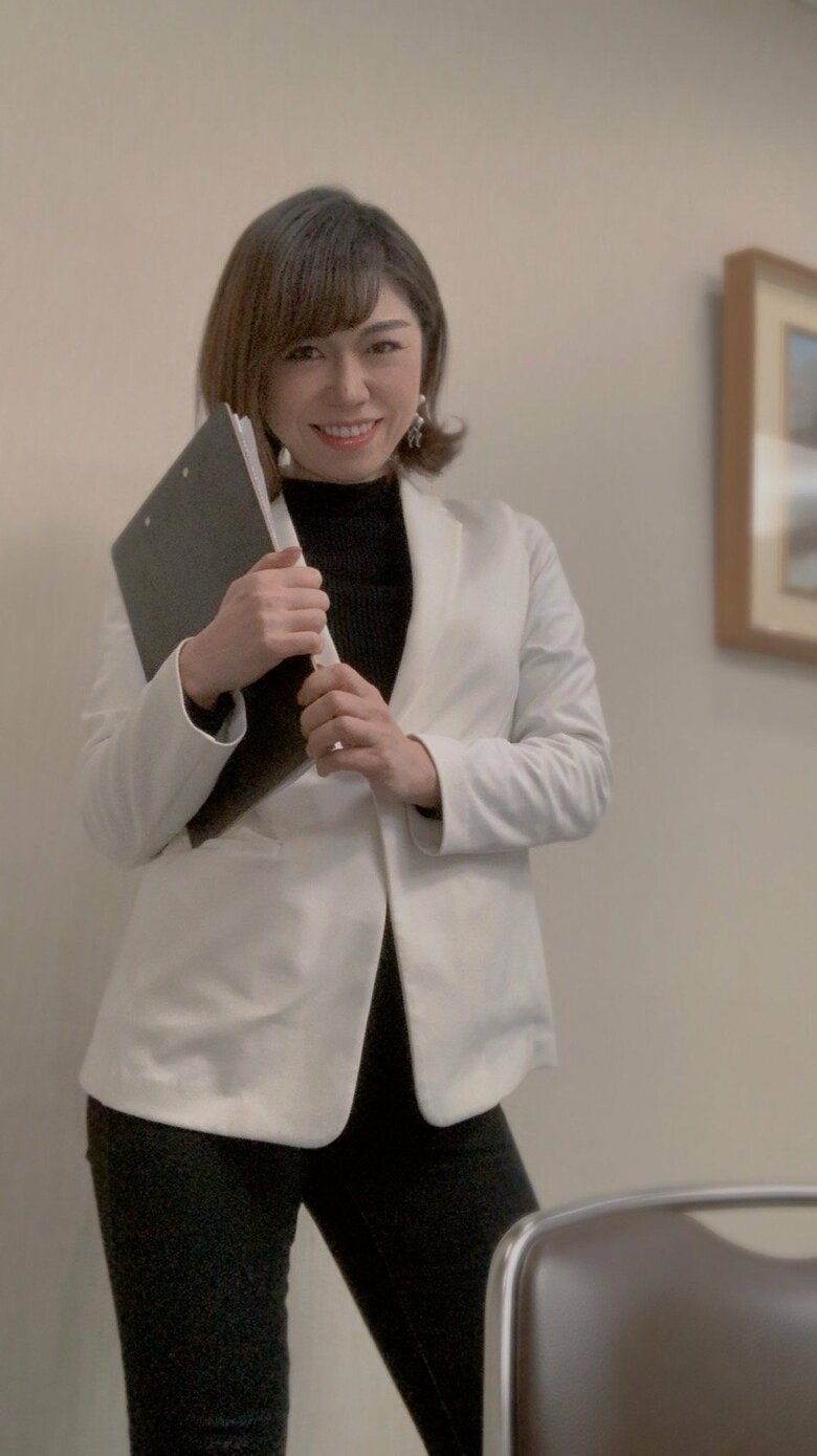 講演会の司会も務める