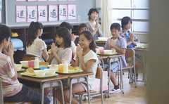 わが子の「給食の方がおいしい」発言に絶望…立ち直った親の体験談