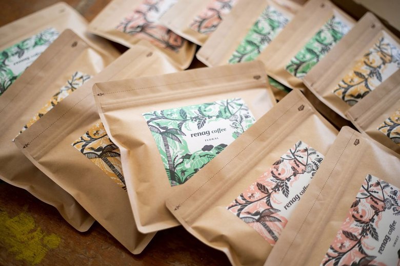 パッケージデザインにもこだわりを持ち、デザイナーと何度も打ち合わせして制作した