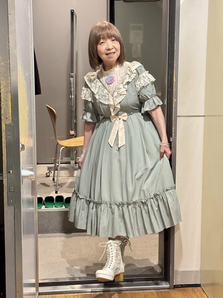 可憐なワンピースがお似合い