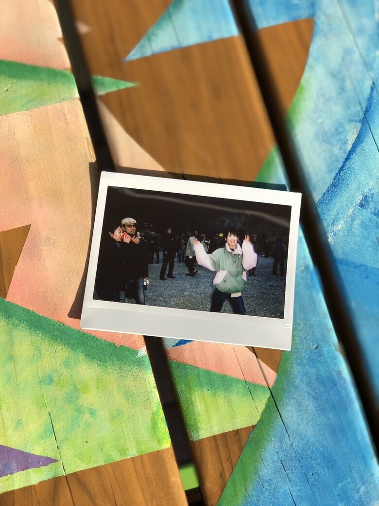 カジュアルファッションもお似合いの福田さん