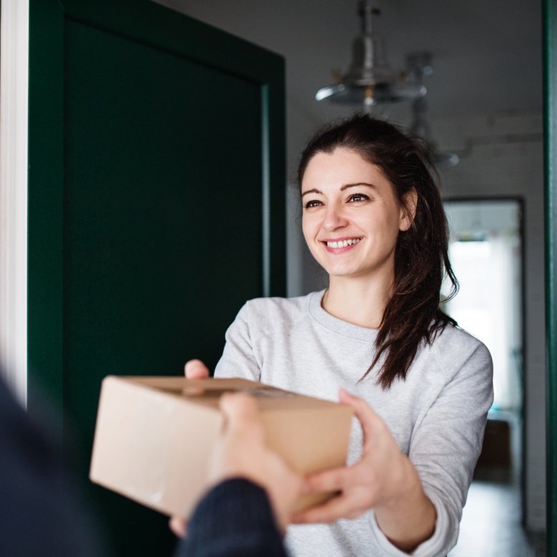 ライター：楠 ゆず娘と夫、茶トラの猫の3人＋1匹で暮らすフリーライター。思い切ってマンションを購入し、ローンパラダイスへ突入中。幼児教育にハマってしまい、興味をもった教材は手に入れないと気が済まない。おかげで家には教材の山が…。断捨離欲と収集欲の葛藤に悩む日々です。