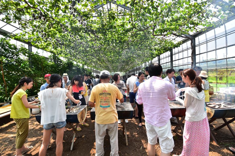 大人気のバーベキュー会場。いつもすぐ満席に