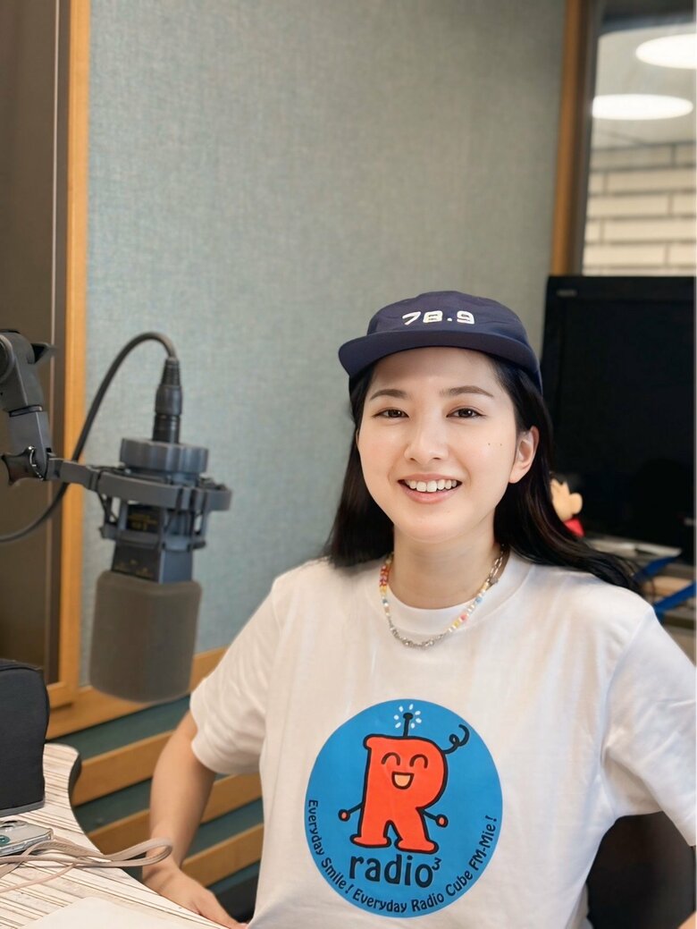 レディオキューブFM三重『MIE color trip』スタジオにて