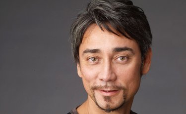 「子どもの存在は究極のアンチエイジング」63歳で父親になったクリス・ペプラー「胎教にファンクを流した」娘の今