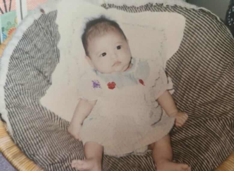 面影があります！赤ちゃんの頃のAKINAさん