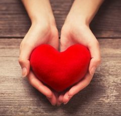 「母親に甘えたい」産後クライシスの主婦の叫びに反響！