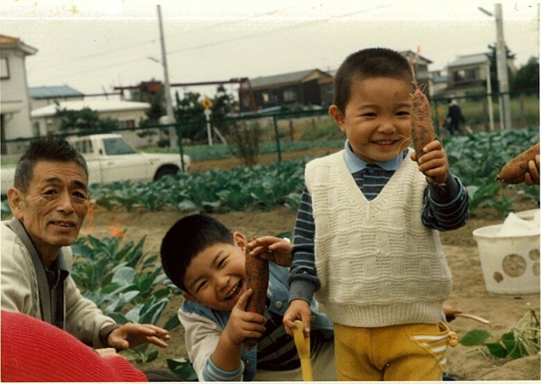 お兄ちゃんとさつまいも掘り