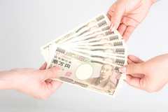 仕送り「月額10万円」は勘弁して!! 〝パラサイトな義両親〟に挑んだ妻の話