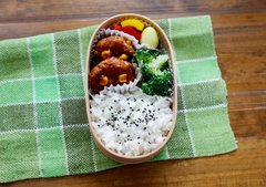 傷みにくい作りおきおかずで「コーンバーグ弁当」レシピ