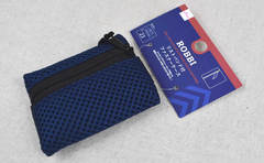 ダイソー「リストバンド付 ファスナーケース」ジョギングやウォーキング時の荷物を減らせる！