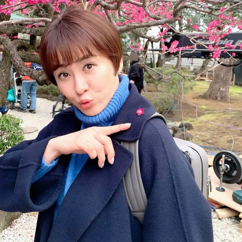 ロケの合間に梅の花を見て