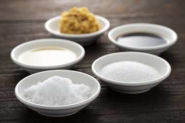 たったひとつの調味料だけで!?ここまで簡単に美味しくなる驚きの「夕食レシピ」