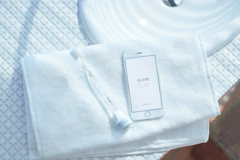 ▲「G・U・M PLAY for KIDS」の実売価格は5500円。使わないときは歯ブラシのスタンドとして使える。