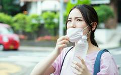 いちばん息苦しくないマスクの素材…正解は!?