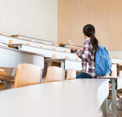 企業が無利子で融資!? 相次ぐ「奨学金支援制度」に世間の反応は…？