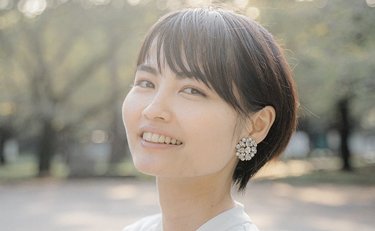 父が「出て行け！」深夜の街で小学生姉妹が保護されて…児童養護施設出身モデルが語る「当時の暮らしと家族との今」