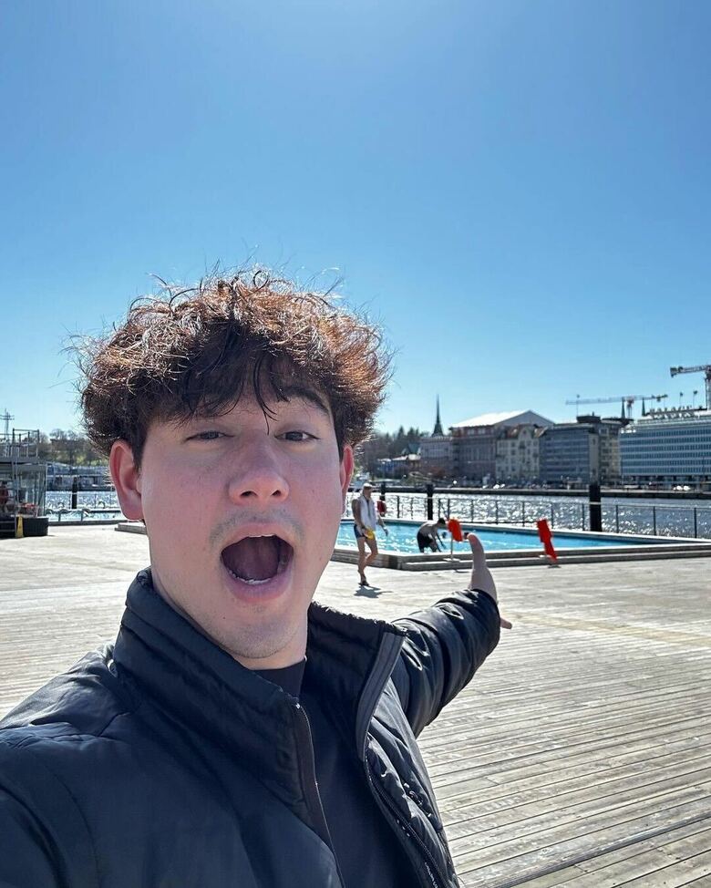 今年5月、取材でヘルシンキを訪れた際のカット。海外の情報も積極的に伝えたいと意気込みます（写真提供／本人）