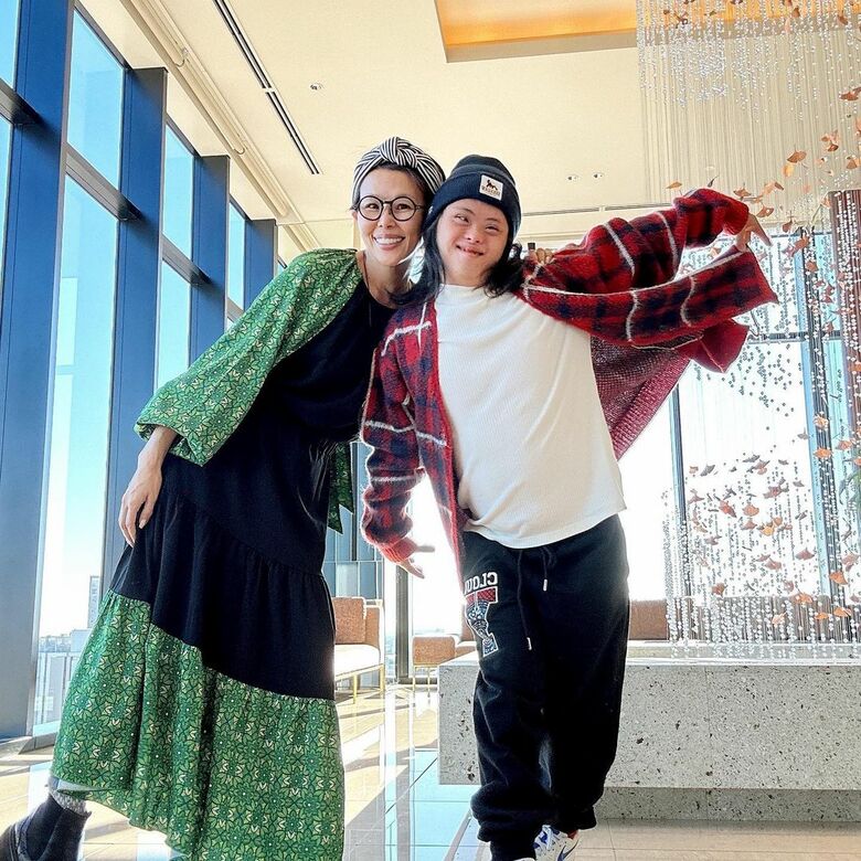 エミさんと海人さん。2日間の水泳の合同合宿のため水泳施設「日環アリーナ栃木」へ（本人のInstagramより）