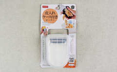 後片づけがラクになるアイデアグッズ！ 野菜の皮が散らからないダイソーの「皮入れケース付きピーラー」