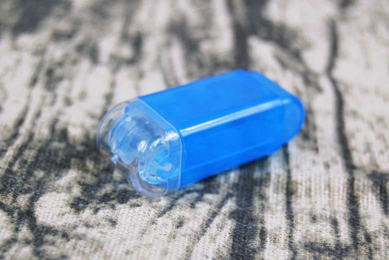 ダイソーの人気文房具「コロけし」の本体画像