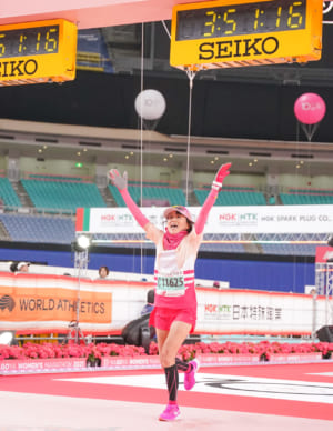 名古屋ウィメンズマラソンでも4時間を切ってゴールした