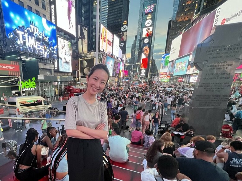 ニューヨークのタイムズスクエアにて