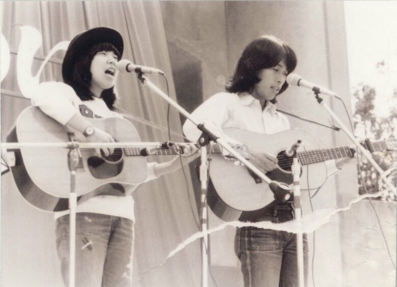 イルカさん20歳のころ。夫の和夫さん（23歳）とシュリークスとして活動