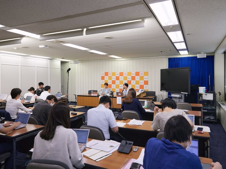 3600人以上の当事者の声を集めた調査を発表し、記者会見も行った