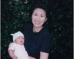 「お弁当はトイレで」泣きながら登校する娘に歌手・高橋洋子がしたこと