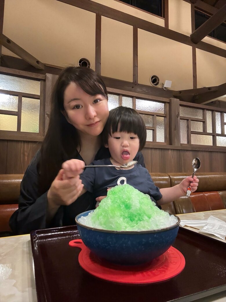 スーパー銭湯で次男とかき氷を楽しむ