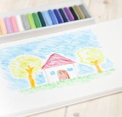 「お母さんって強い」 平愛梨さんが母から貰った“お絵描き帳”に感動の声