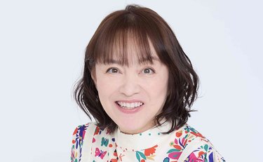「白血病の疑いがあります」歌手・井上あずみ 3歳の娘を襲った突然の病…「病室で歌った『さんぽ』で子どもたちに力をもらい」