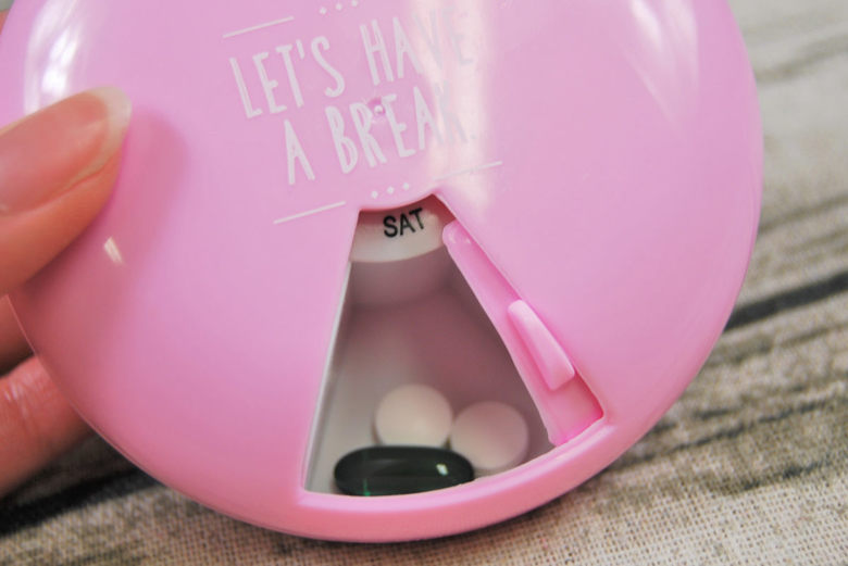 ダイソーのおすすめ商品「ウィークリーピルケース」の使用画像