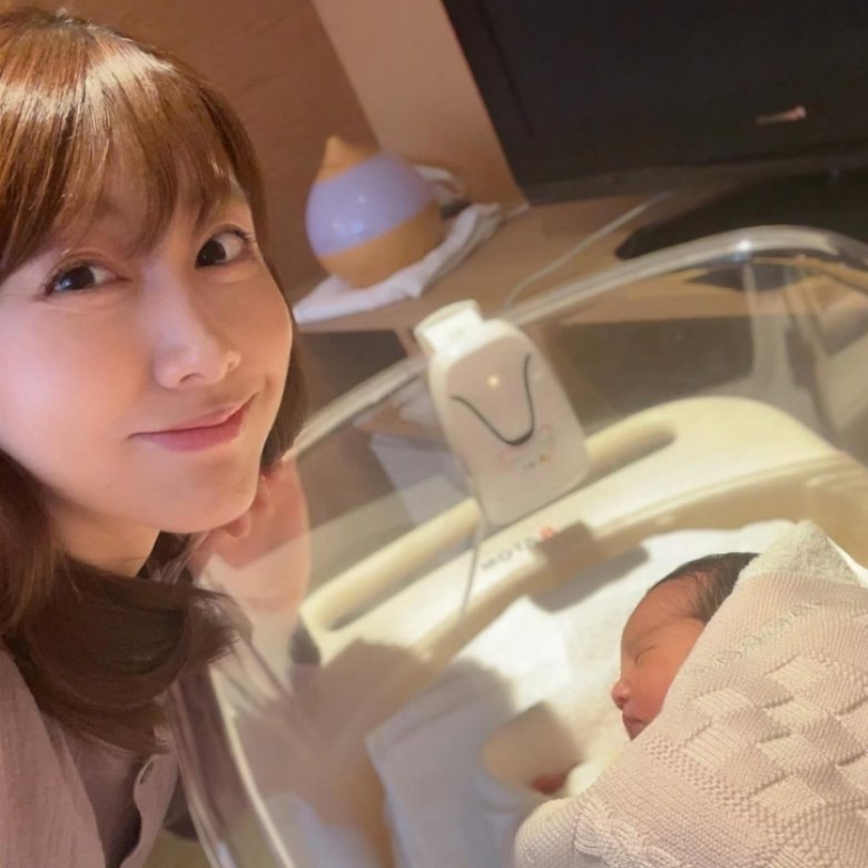 次女出産後の病室にて