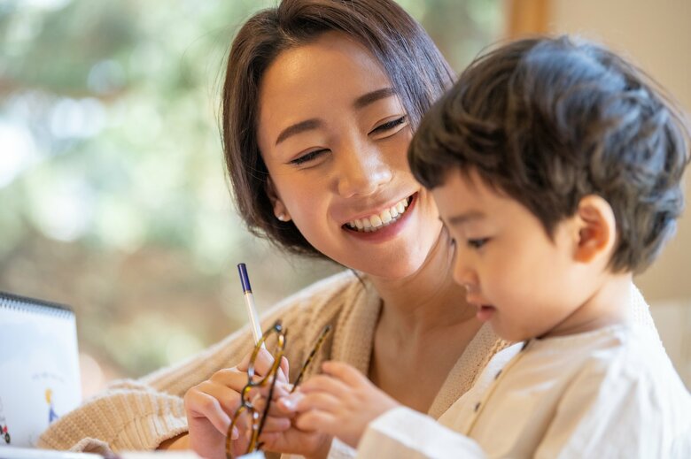 創作活動に取り組むイメージ