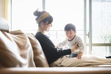 同居解消で〝ワンオペ育児〟に…それでも「義実家より快適」妻たちが語る理由