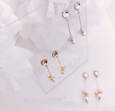 貼るだけピアスPiPPiに小さい子連れママが大注目！