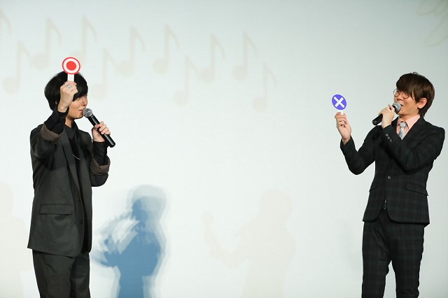 クイズに挑戦する斉藤さん＆花江さん